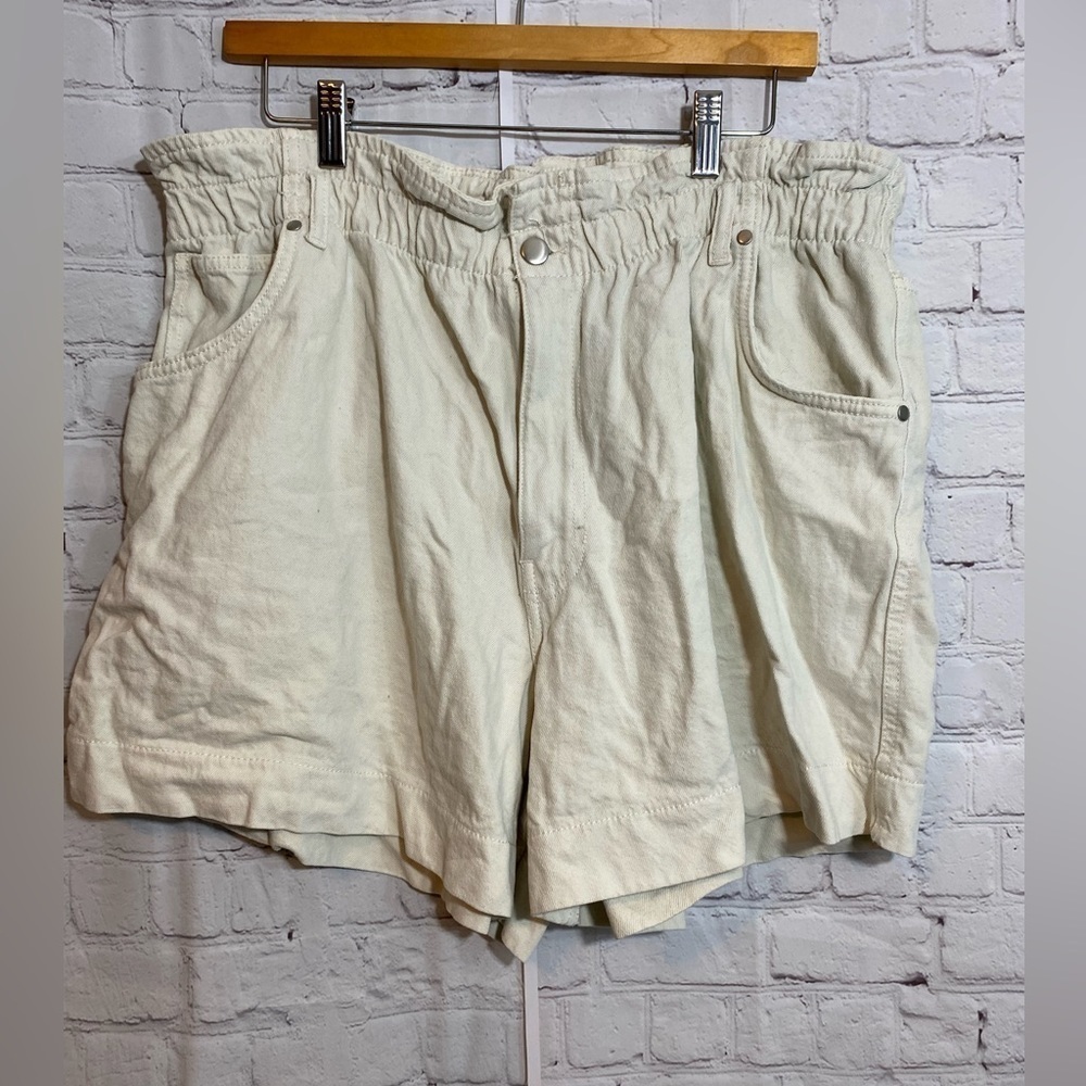FOREVER 21 Womens Plus Size 1X Denim Paperbag Highwaist Wide Leg Casual Shorts